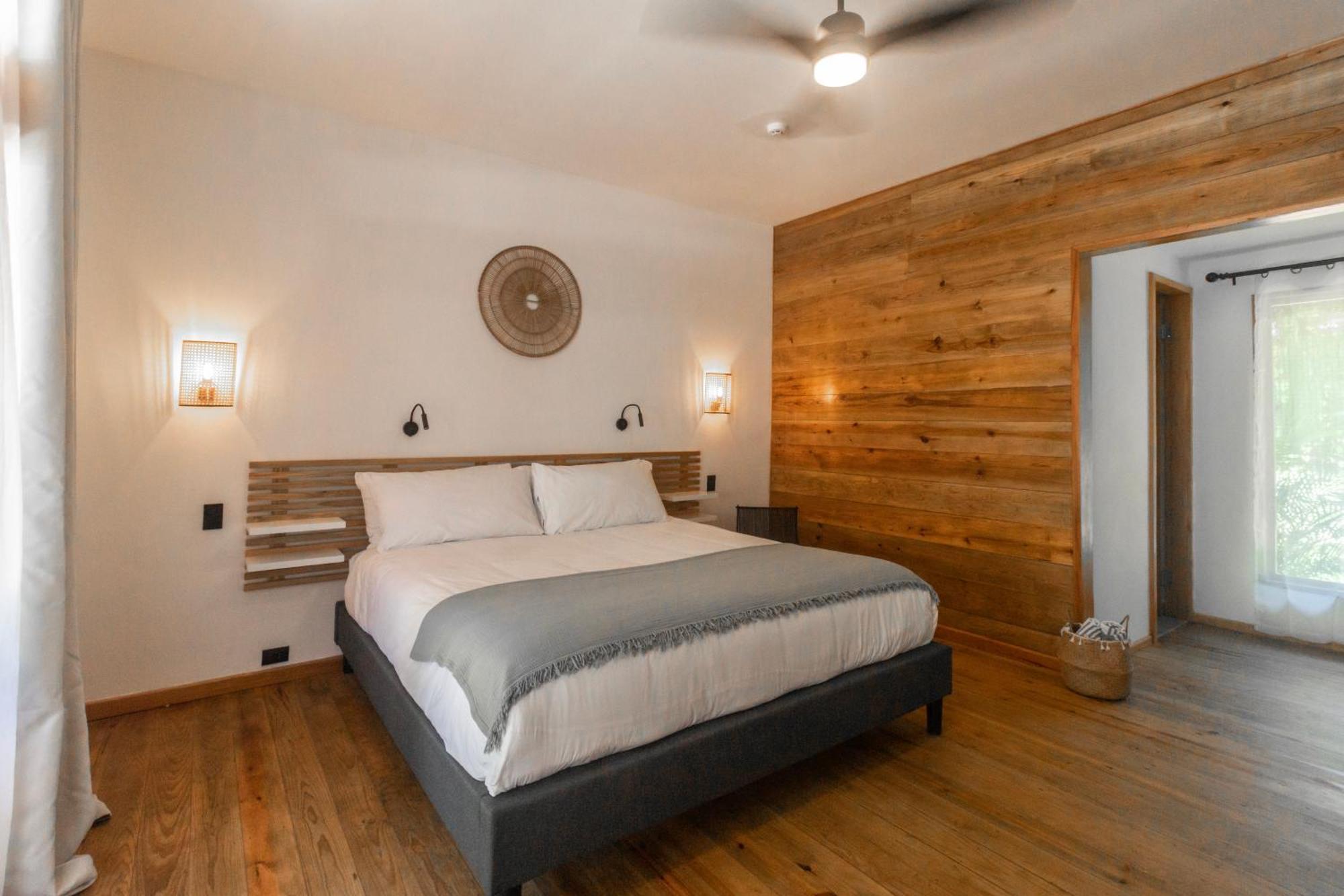 S Boutique Hotel Bocas del Toro Exterior photo